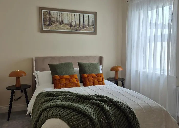 Apartment Entire Sleeps 8 Cloghjordan