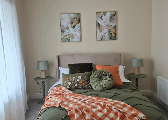 Entire Sleeps 8 Cloghjordan